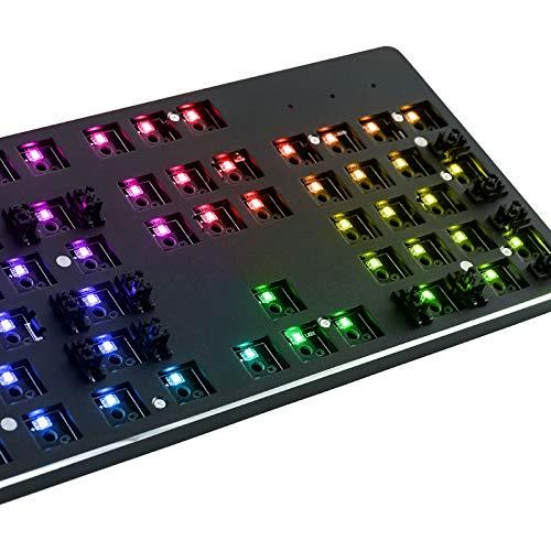 Геймърска механична клавиатура основа Glorious RGB GMMK ANSI Layout-2