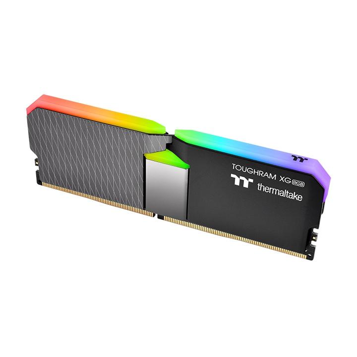 Памет Thermaltake Toughram XG RGB Black 16GB(2x8GB) DDR4 PC4-28800 3600MHz CL18 R016D408GX2-3600C18A-3