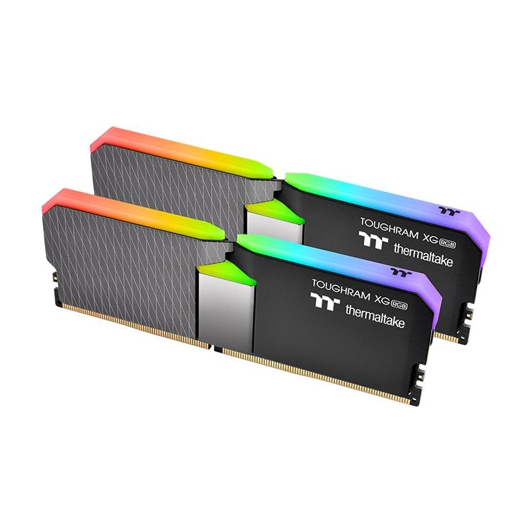 Памет Thermaltake Toughram XG RGB Black 64GB(2x32GB) DDR4 PC4-28800 3600MHz CL18 R016R432GX2-3600C18A