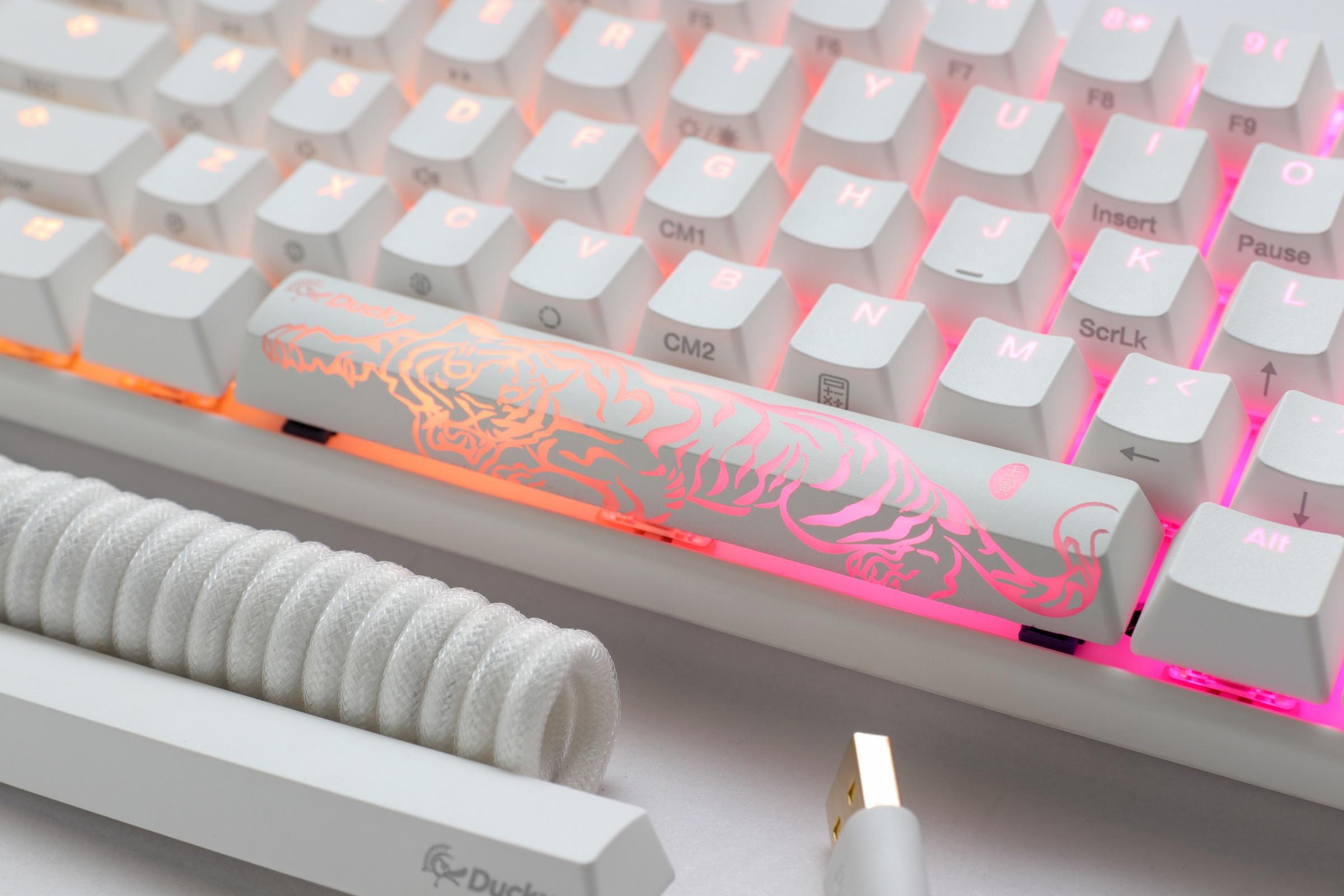Геймърскa механична клавиатура Ducky One 3 Pure White SF 65%, Hotswap Cherry MX Silent Red, RGB, PBT Keycaps-3