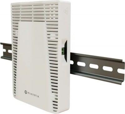 Суич MikroTik -CRS304-4XG-IN, 1 x Gigabit Ethernet ports, 4 x 10G, PoE in:802.3af/at-2